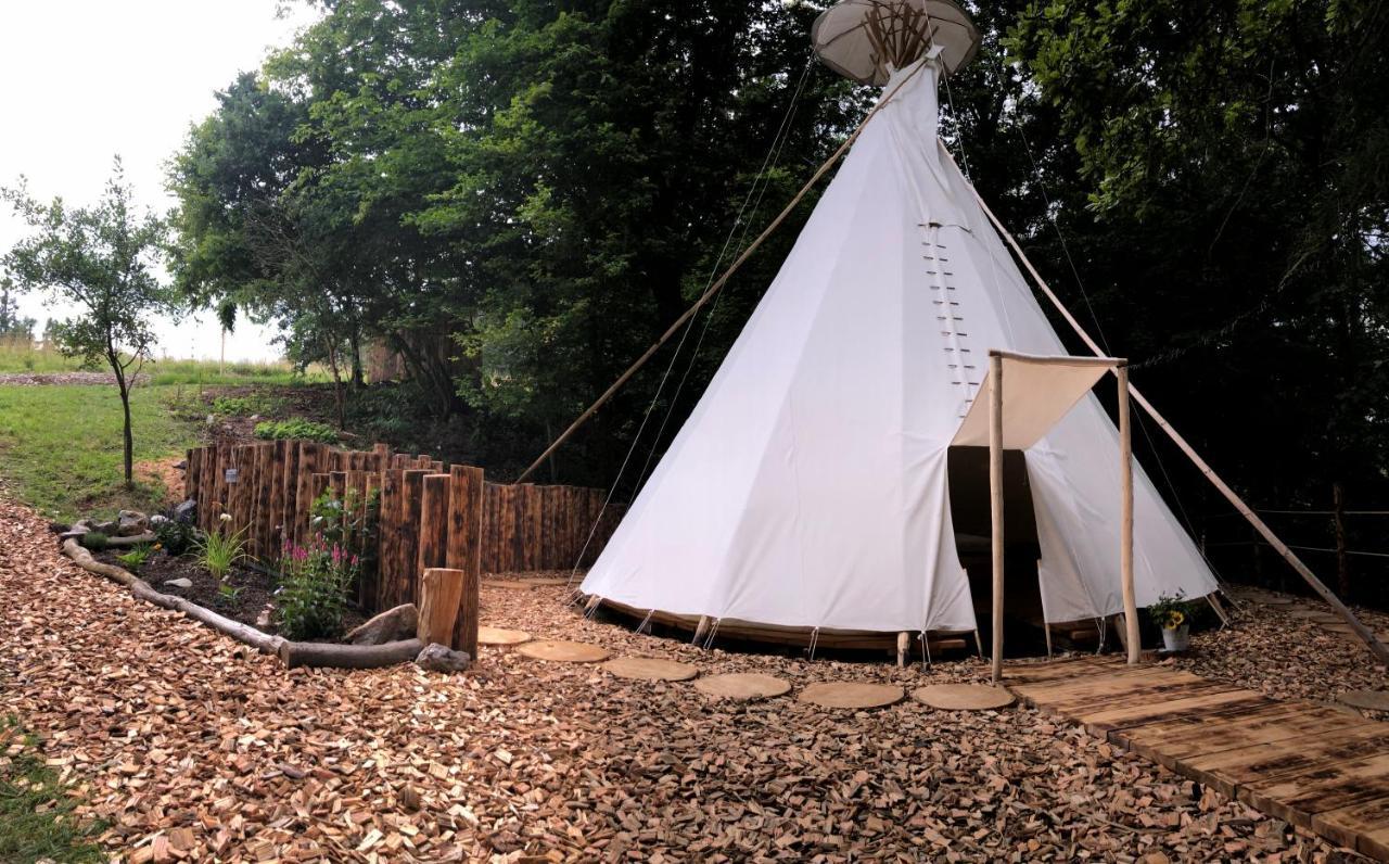 Hotel Glamping Nad Meandry Unhošť Exteriér fotografie