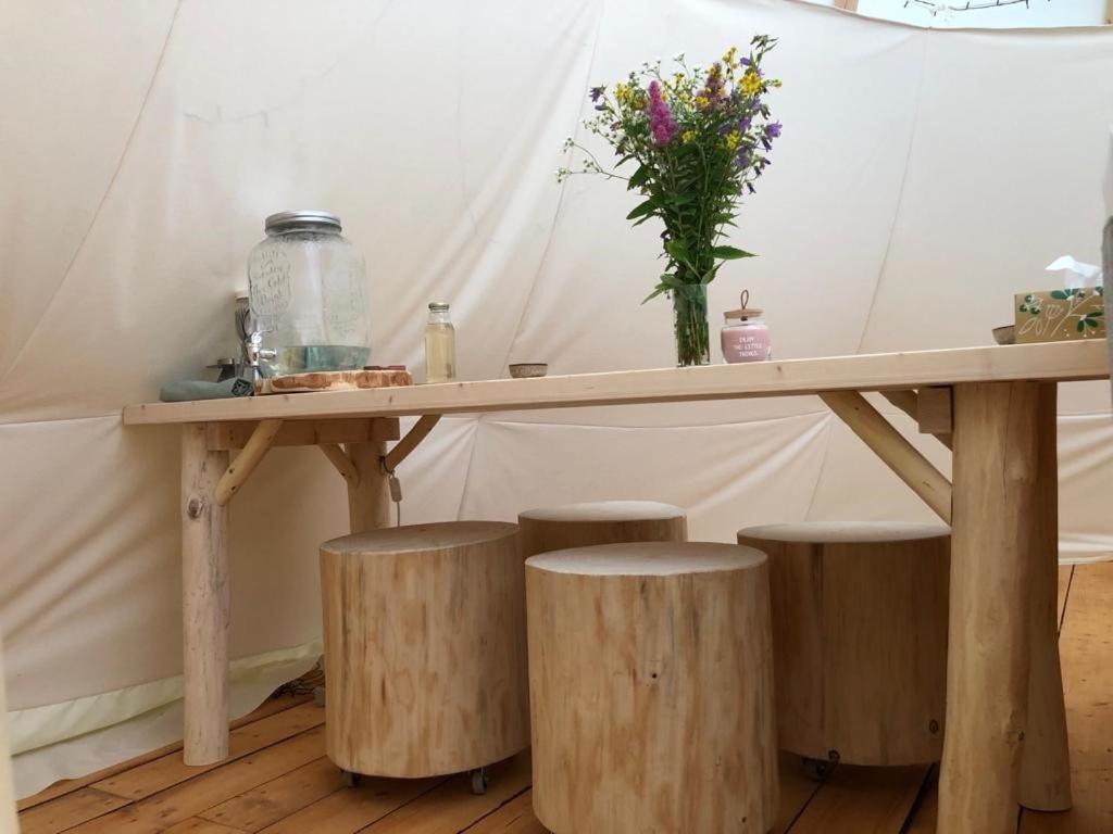 Hotel Glamping Nad Meandry Unhošť Exteriér fotografie