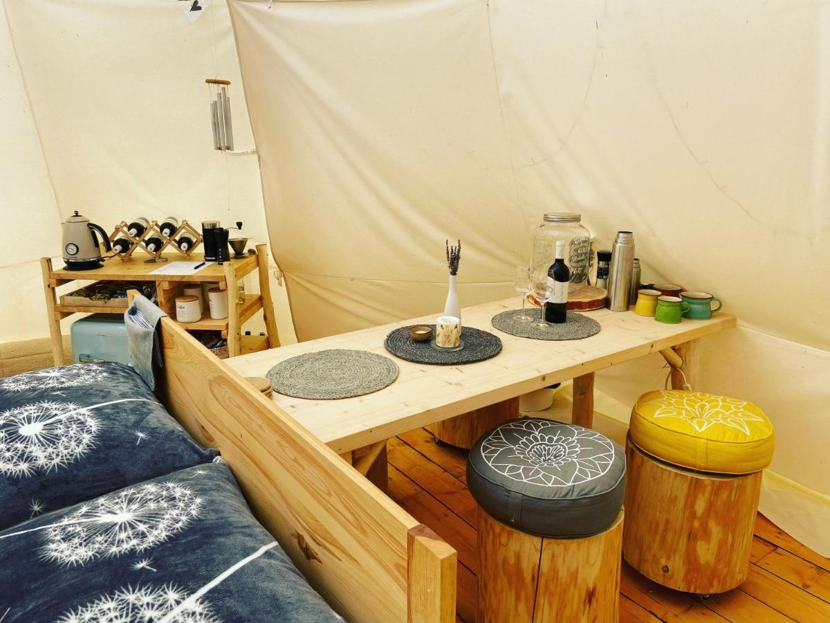 Hotel Glamping Nad Meandry Unhošť Exteriér fotografie