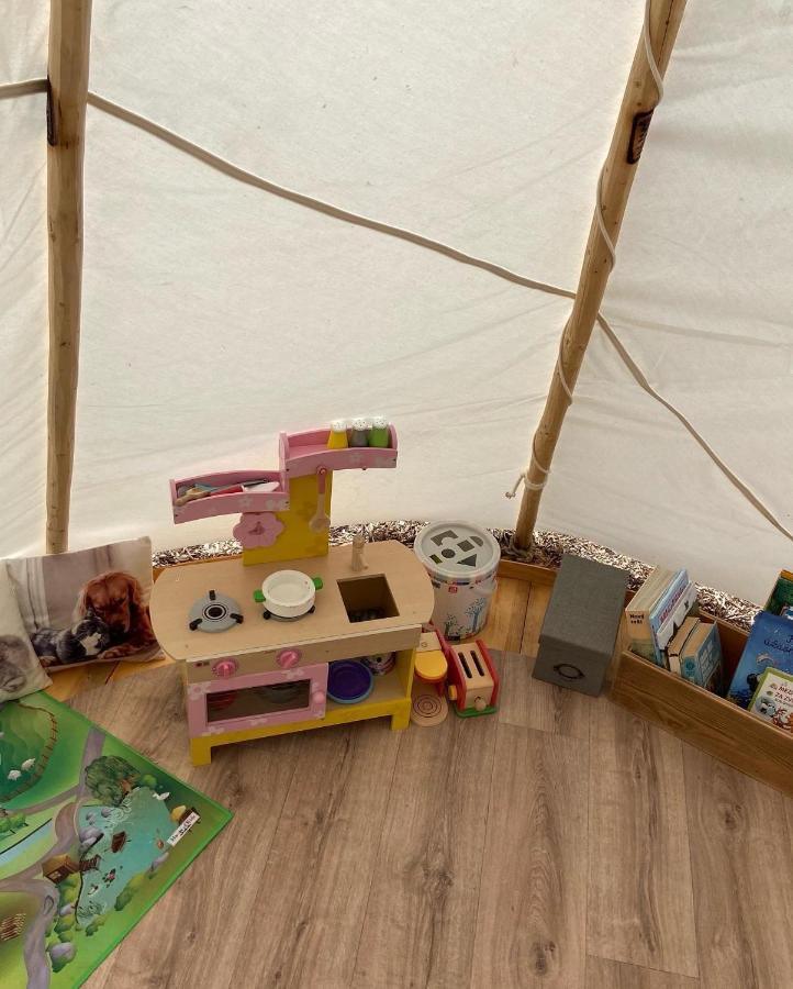Hotel Glamping Nad Meandry Unhošť Exteriér fotografie